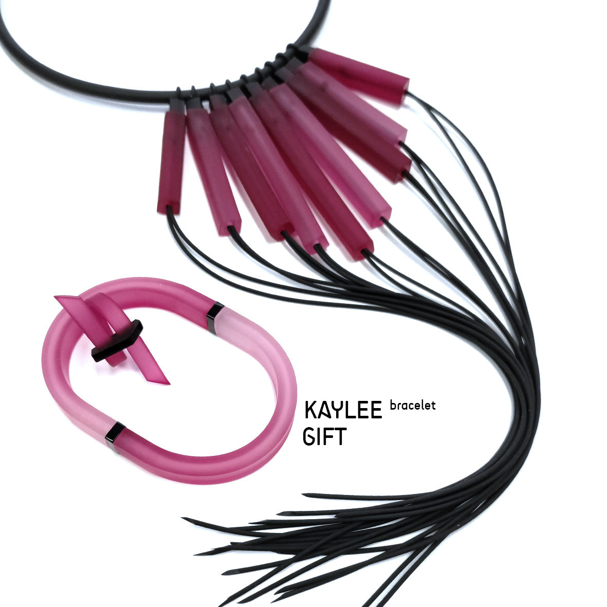 WANAKA necklace & SANAGA ring + KAYLEE bracelet - free / SET Fuchsia