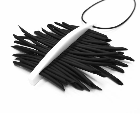 PILAR pendant Black / White