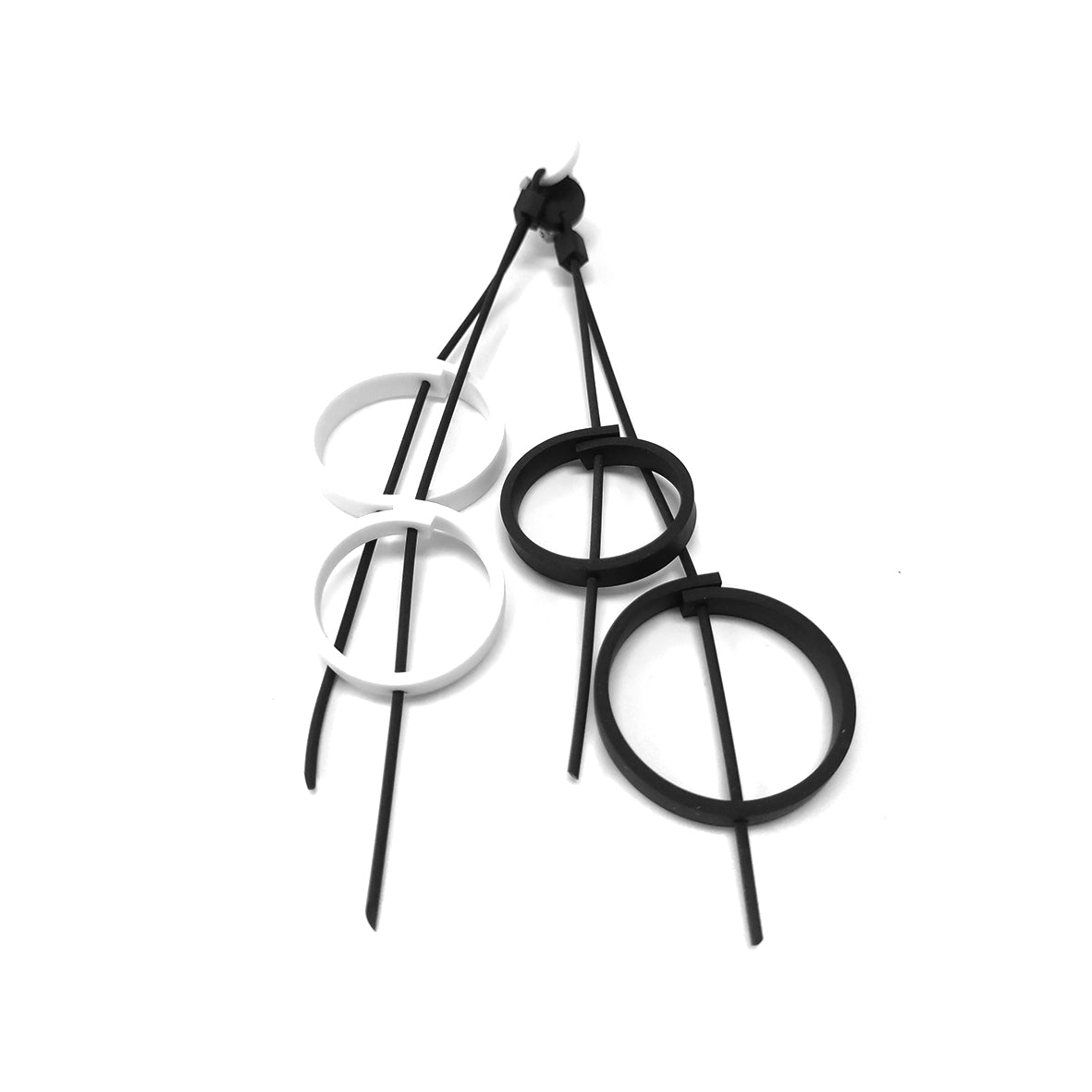 SANDRA boucles d'oreilles longues Noir & Blanc