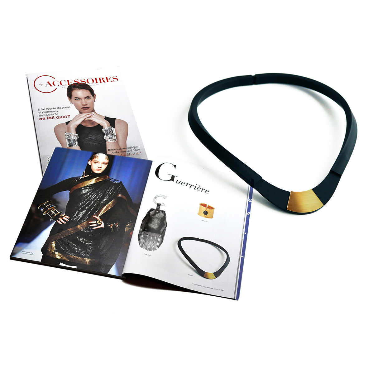 THEA choker Black on Gold