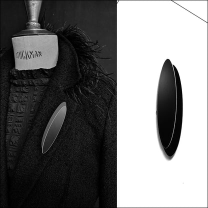 ASTA acrylic brooch Black