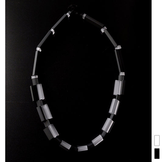 HELSINKI necklace Black & White