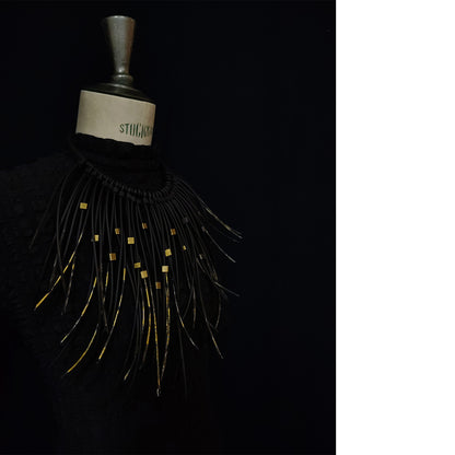KLEOPATRA "feather" statement necklace Antic Gold