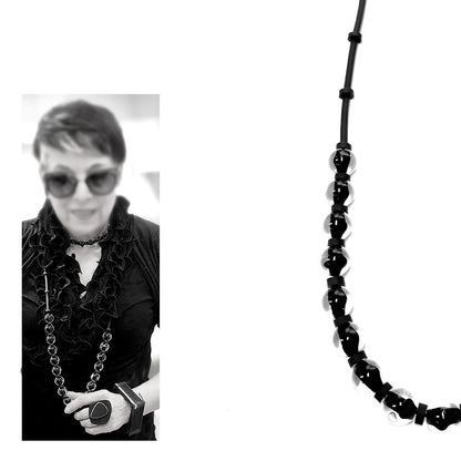 LYANNA long necklace Black Crystal