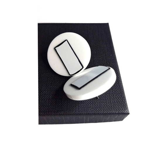 MARCIA stud earrings White/White