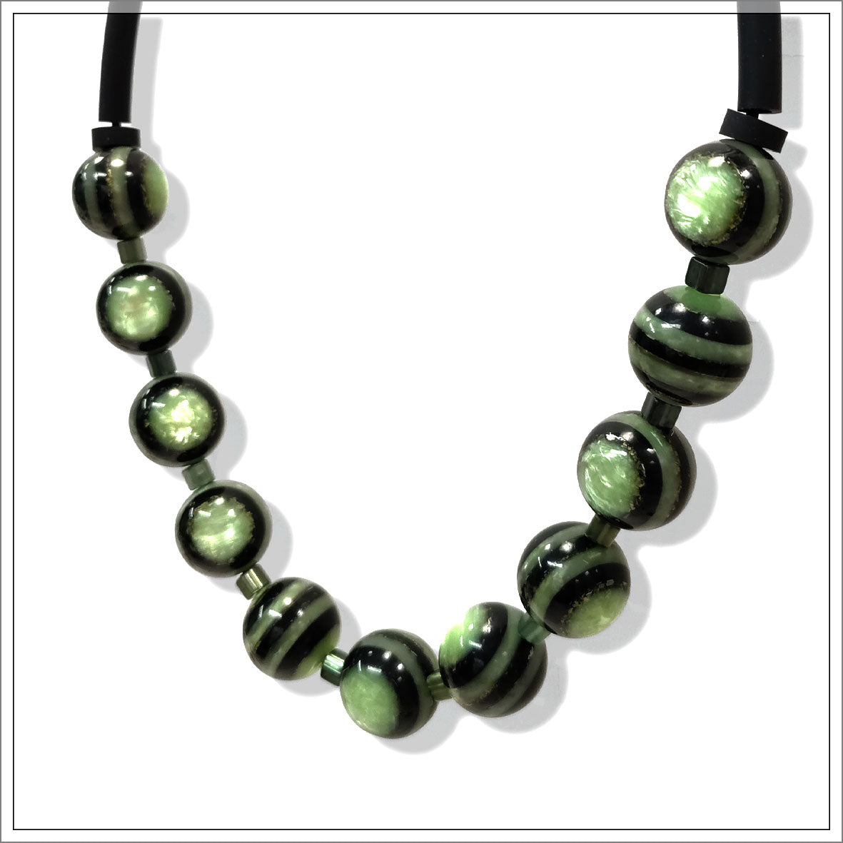SONORA resin beads necklace Imperial Green