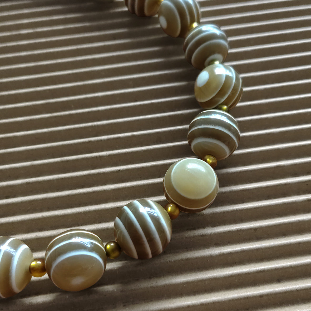 SONORA resin beads necklace Beige Sand