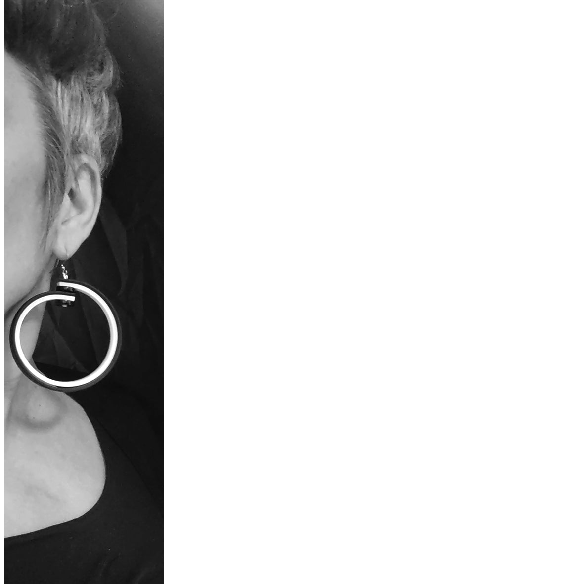 TESSA boucles d'oreilles dépareillées "créoles" Noir & Blanc