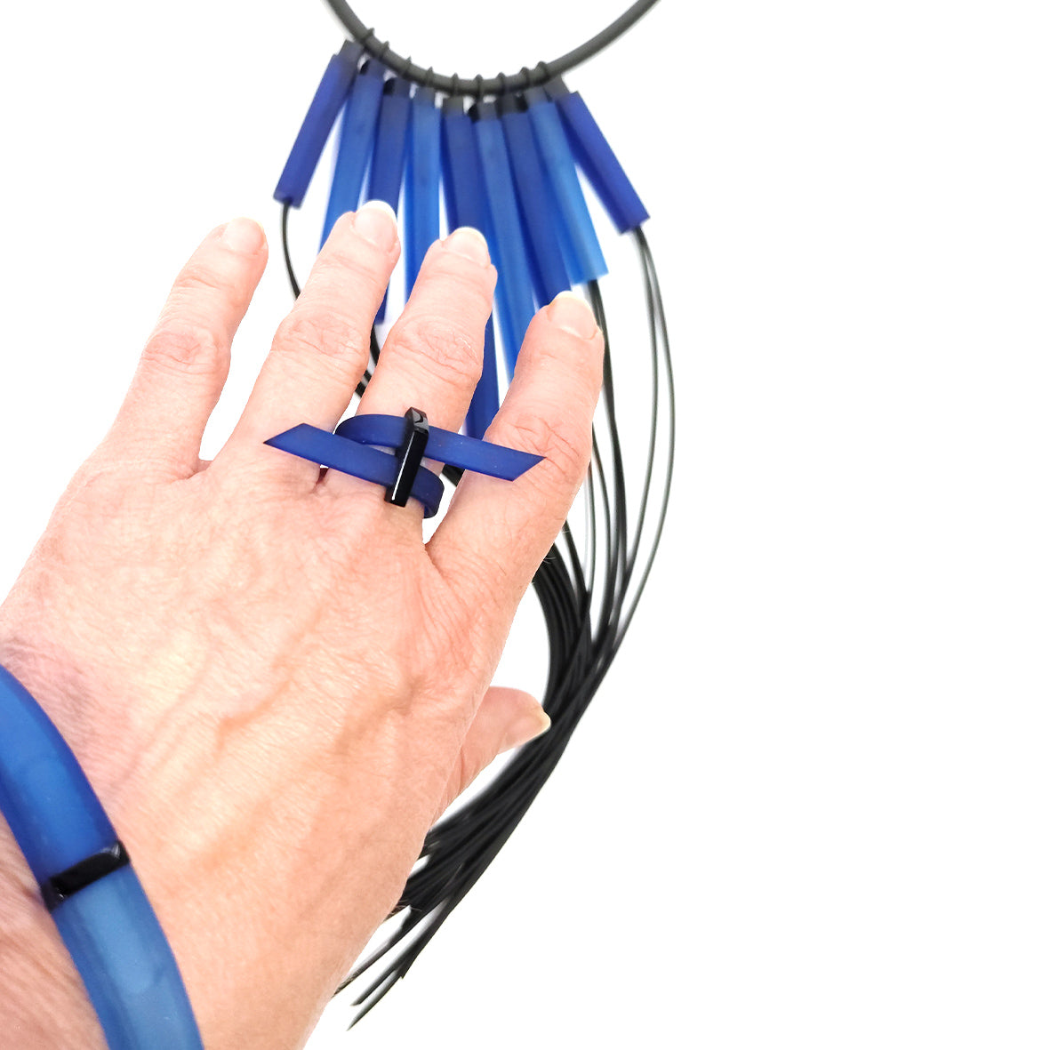 WANAKA necklace & SANAGA ring + KAYLEE bracelet - free / SET Blue