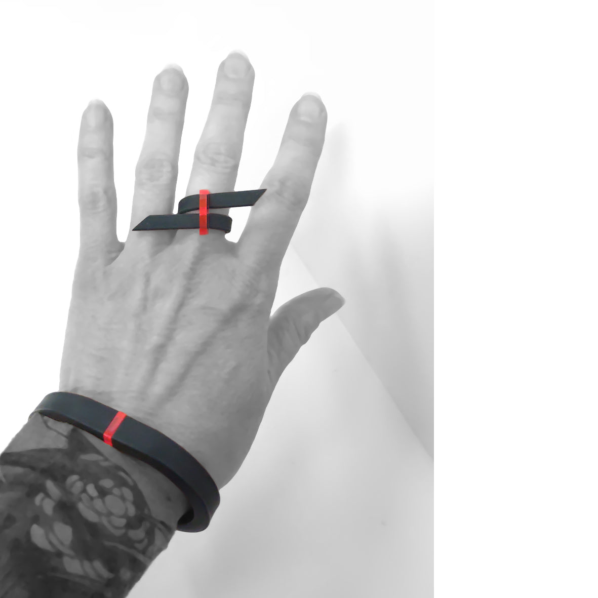 Set DELTA bracelet + EPHEZE ring Black + Neon Red