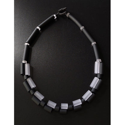 TAMPERE necklace Black & White